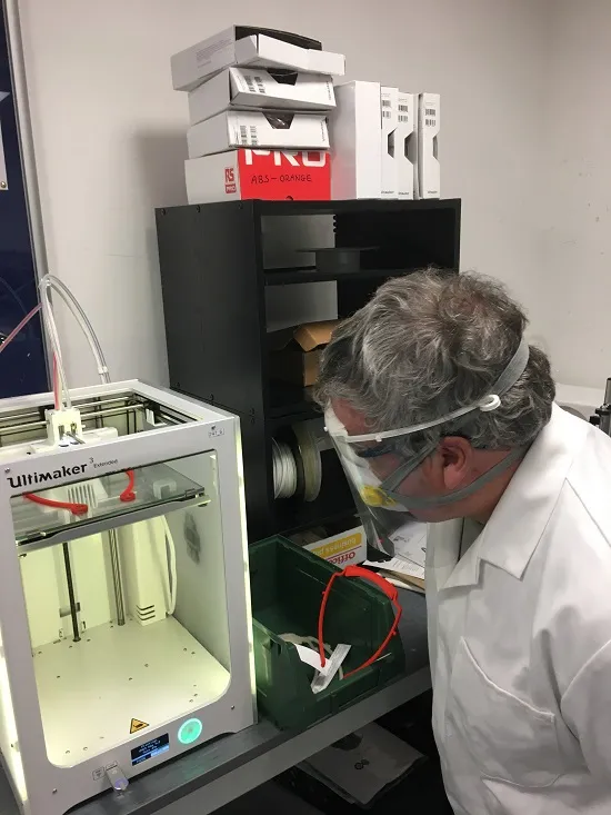 Face shield printed on a 3D printer