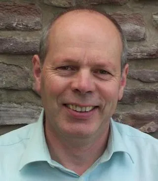 Portrait photo of Alan Bundy