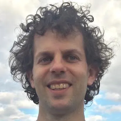 Sam Lindley headshot