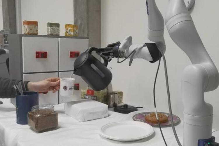 Informatics PhD student develops an AI-powered coffee-making robot